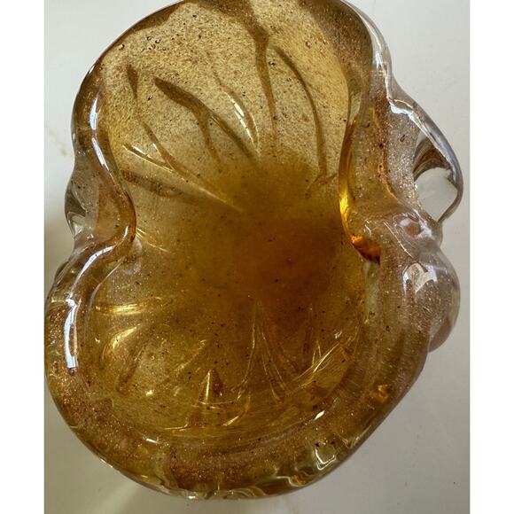 Vintage Murano Shell Shaped Gold Sparkle- Controlled Bubble Small Bowl 5.5x4.75 - Picture 2 of 5